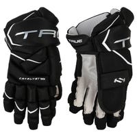 True Catalyst 7X3 Junior Hockey Gloves in Black Size 10in