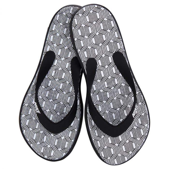nike solay flip flops